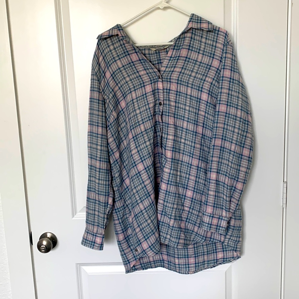 Super soft blue and pink plaid shirt